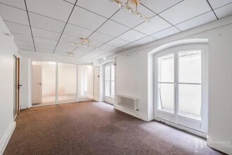 31 Rue Du Rocher, Paris à louer Photo intérieure– Image 2 sur 10