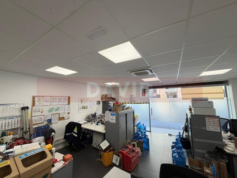 Immeuble residentiel dans Barcelone, Barcelona à vendre - Photo intérieure – Image 2 sur 2