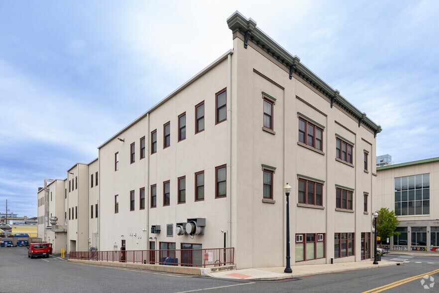 310 E 3rd St, Bethlehem, PA à louer - Photo de l’immeuble – Image 3 sur 6