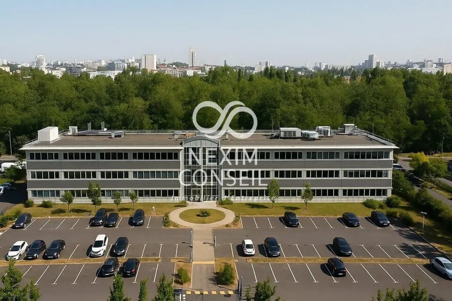Bureau dans Argenteuil à louer - Photo de l’immeuble – Image 1 sur 12