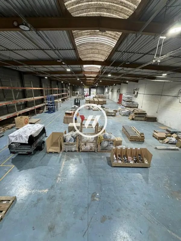 Industriel/Logistique dans Gonesse à louer Photo intérieure– Image 1 sur 11