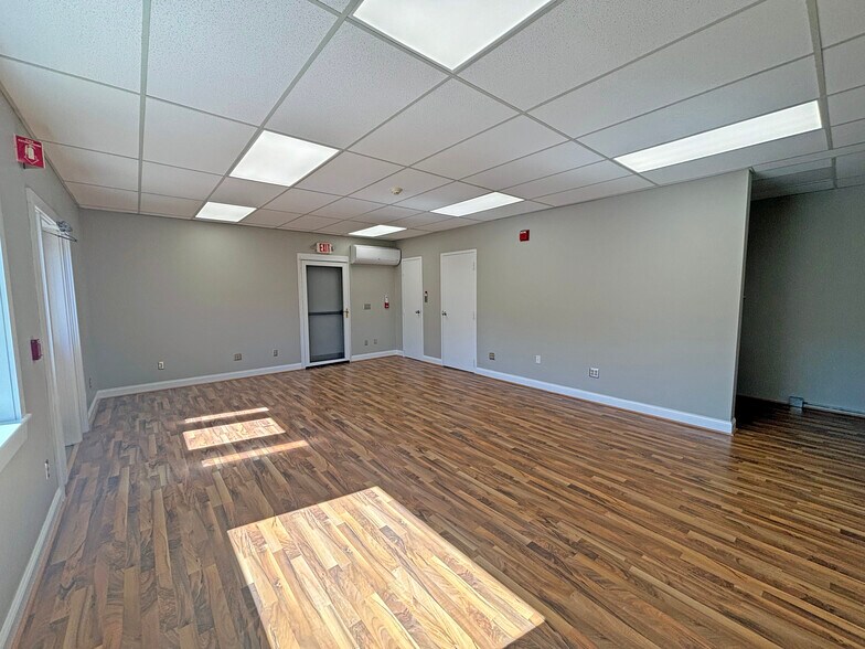 55 Constitution Ave, Portsmouth, NH à vendre - Photo de l’immeuble – Image 2 sur 4