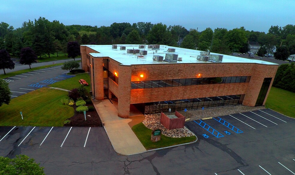 4 Atrium Dr, Albany, NY à louer - Photo de l’immeuble – Image 1 sur 13