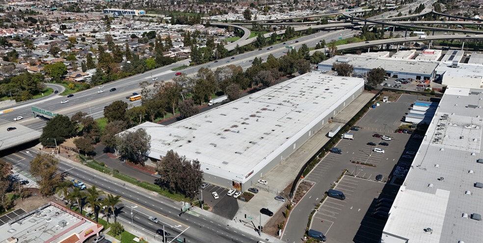 930-950 McLaughlin Ave, San Jose, CA à louer - Photo principale – Image 1 sur 8