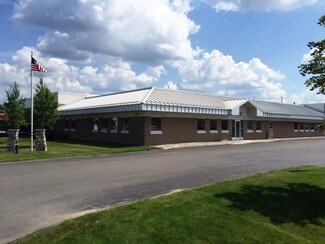 Plus de détails pour 2325 Sybrant Rd, Traverse City, MI - Industriel/Logistique à louer
