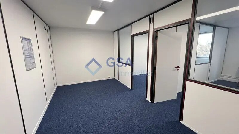 Bureau dans Évry-Courcouronnes à louer - Photo intérieure – Image 2 sur 8