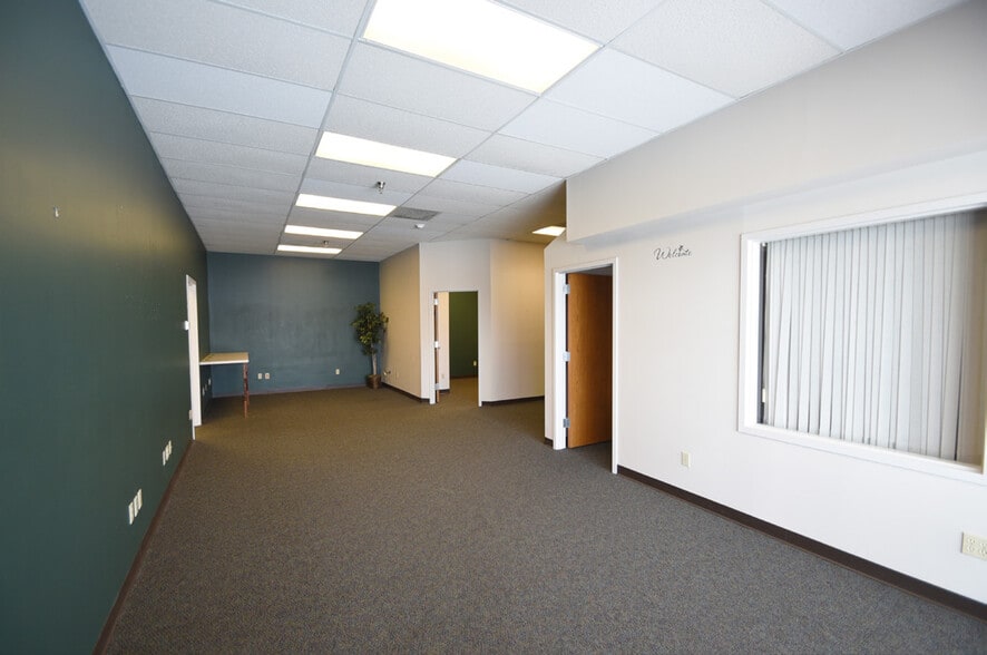 3105 Broadway, Fargo, ND à louer - Photo intérieure – Image 3 sur 6