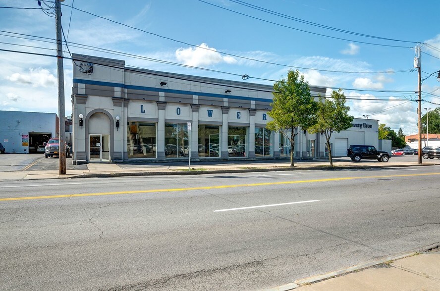 647 W Genesee St, Syracuse, NY à vendre - Photo de l’immeuble – Image 3 sur 31