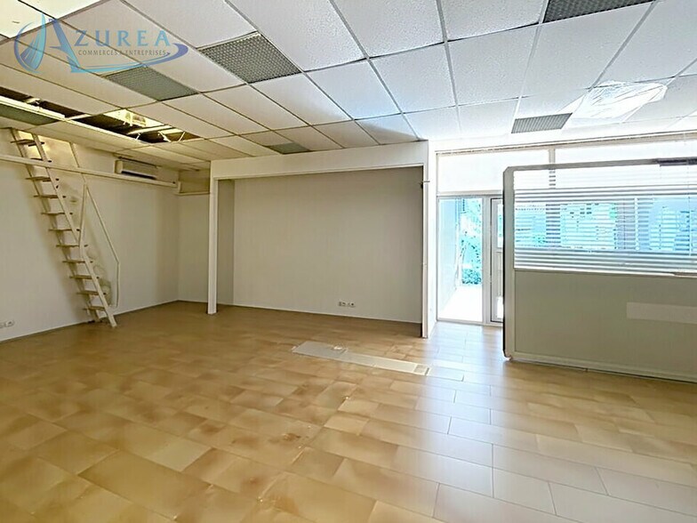 Industriel/Logistique dans Nice à vendre - Photo intérieure – Image 2 sur 8