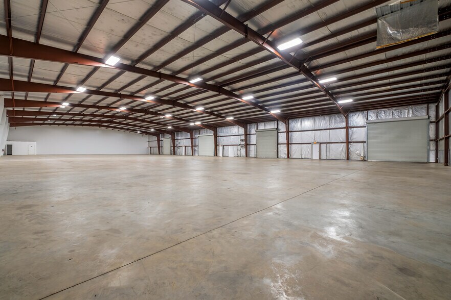 431 Capital Cir SW, Tallahassee, FL à louer - Photo intérieure – Image 3 sur 9