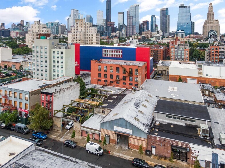 305 Douglass St, Brooklyn, NY à louer - Photo de l’immeuble – Image 1 sur 17
