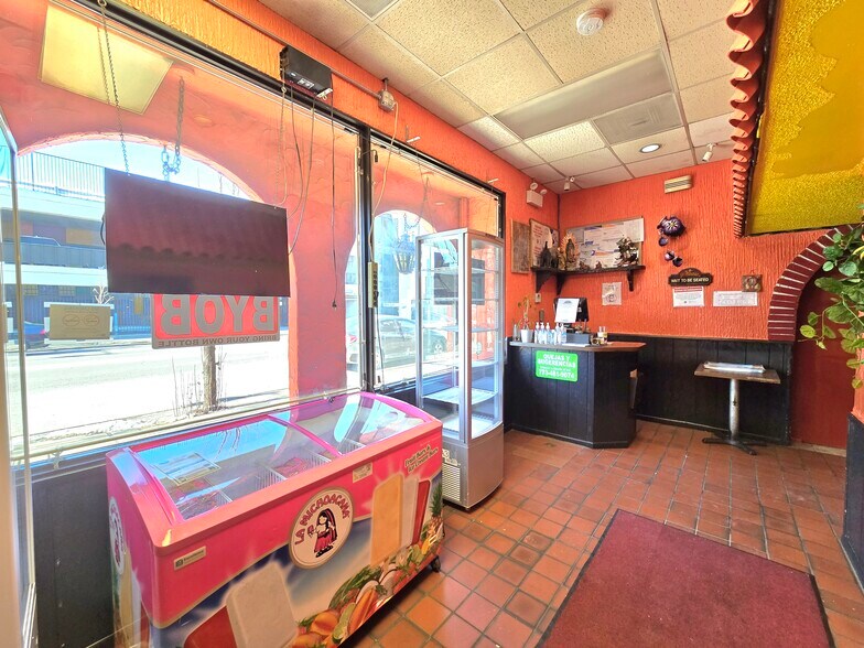 3139 N Central Ave, Chicago, IL à louer - Photo intérieure – Image 2 sur 22