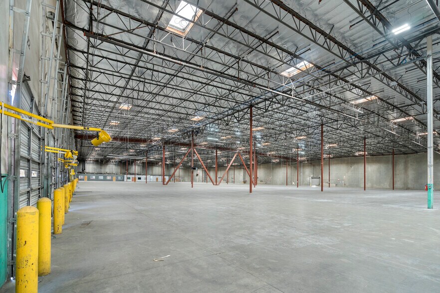 2601 Sequoia Dr, South Gate, CA à louer - Photo de l’immeuble – Image 3 sur 6