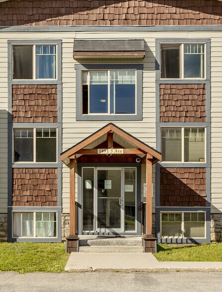 1491 5 Av, Fernie, BC à vendre - Photo de l’immeuble – Image 1 sur 11