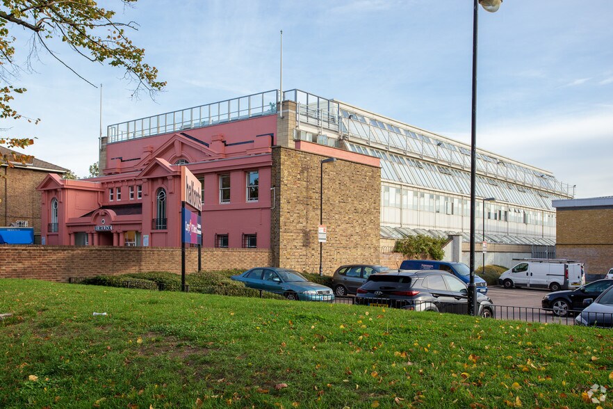49 Effra Rd, Londres à louer - Photo de l’immeuble – Image 2 sur 8