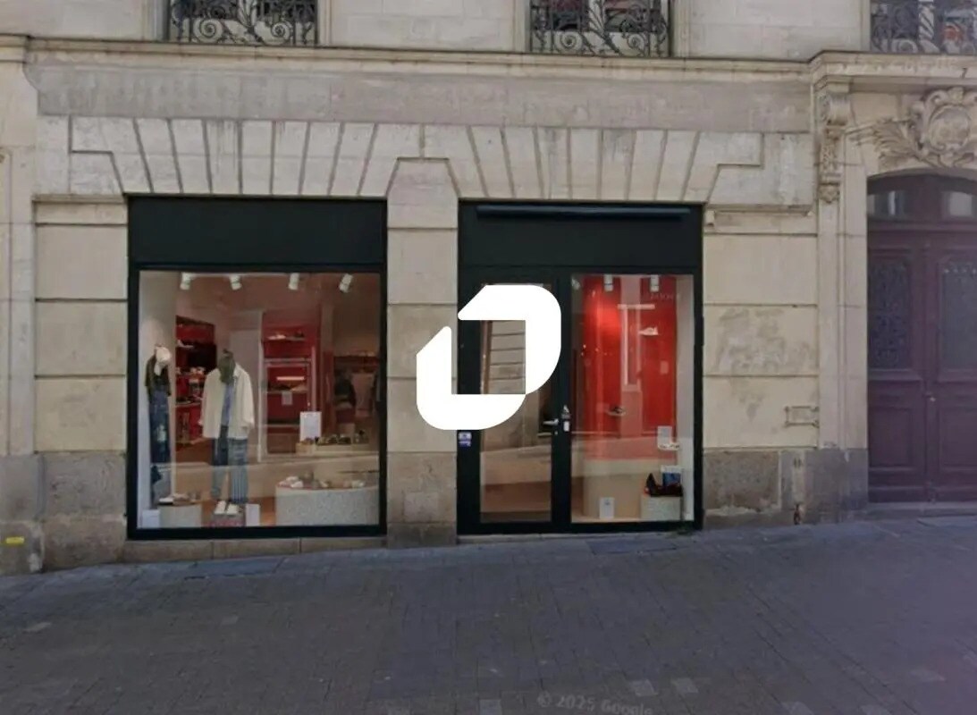 Local commercial dans Nantes à louer Photo de l’immeuble– Image 1 sur 5