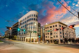 Plus de détails pour 101-111 W Davis St, Dallas, TX - Bureau/Local commercial à louer