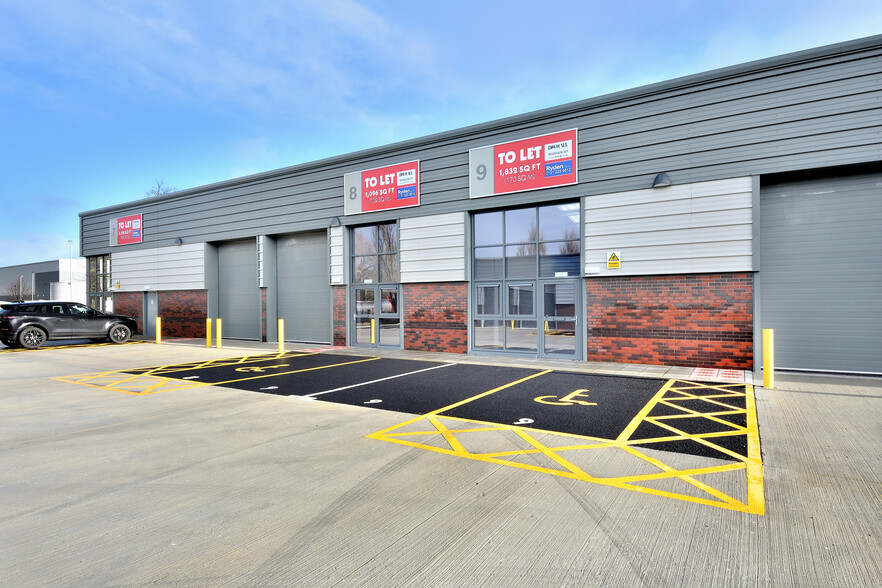 Unit 8 Grange Ct, Grangemouth à louer - Photo de l’immeuble – Image 3 sur 6
