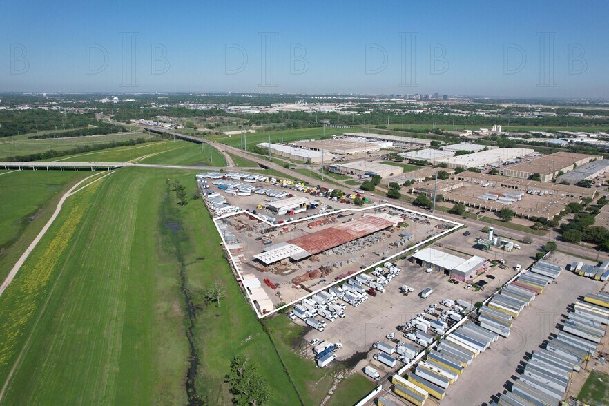4700 Irving Blvd, Dallas, TX à louer - Aérien – Image 3 sur 3