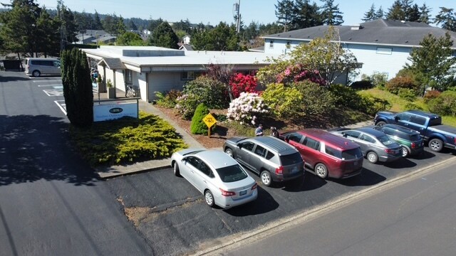 1576 12th St, Florence, OR à vendre - Photo de l’immeuble – Image 3 sur 7