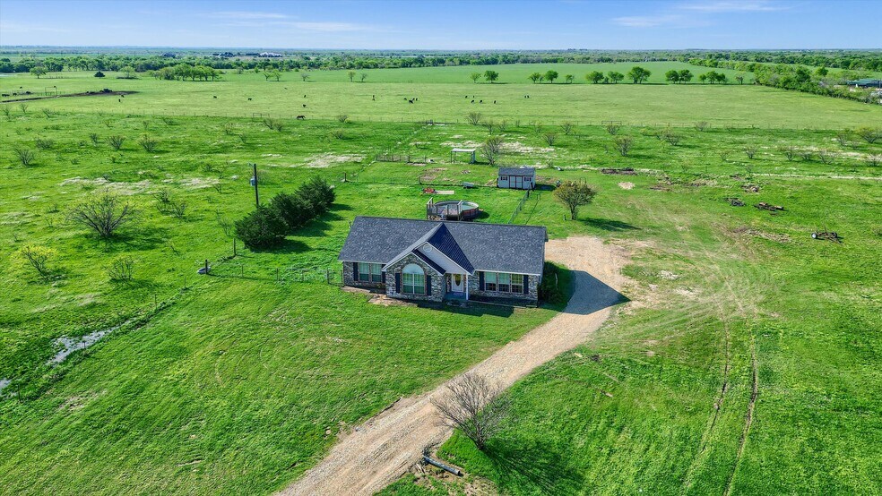 545 Calk rd, Tioga, TX à vendre - Photo de l’immeuble – Image 1 sur 32