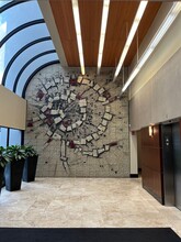 6100 Glades Rd, Boca Raton, FL à louer Photo intérieure– Image 2 sur 11