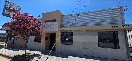 8805 Reseda Blvd, Northridge, CA à louer Photo intérieure– Image 1 sur 16