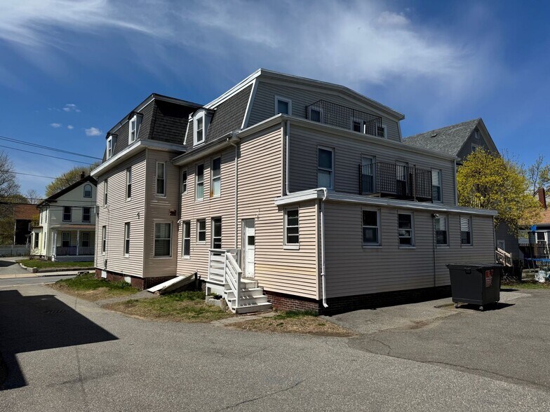 69-71 Cedar St, Malden, MA à vendre - Photo de l’immeuble – Image 2 sur 4
