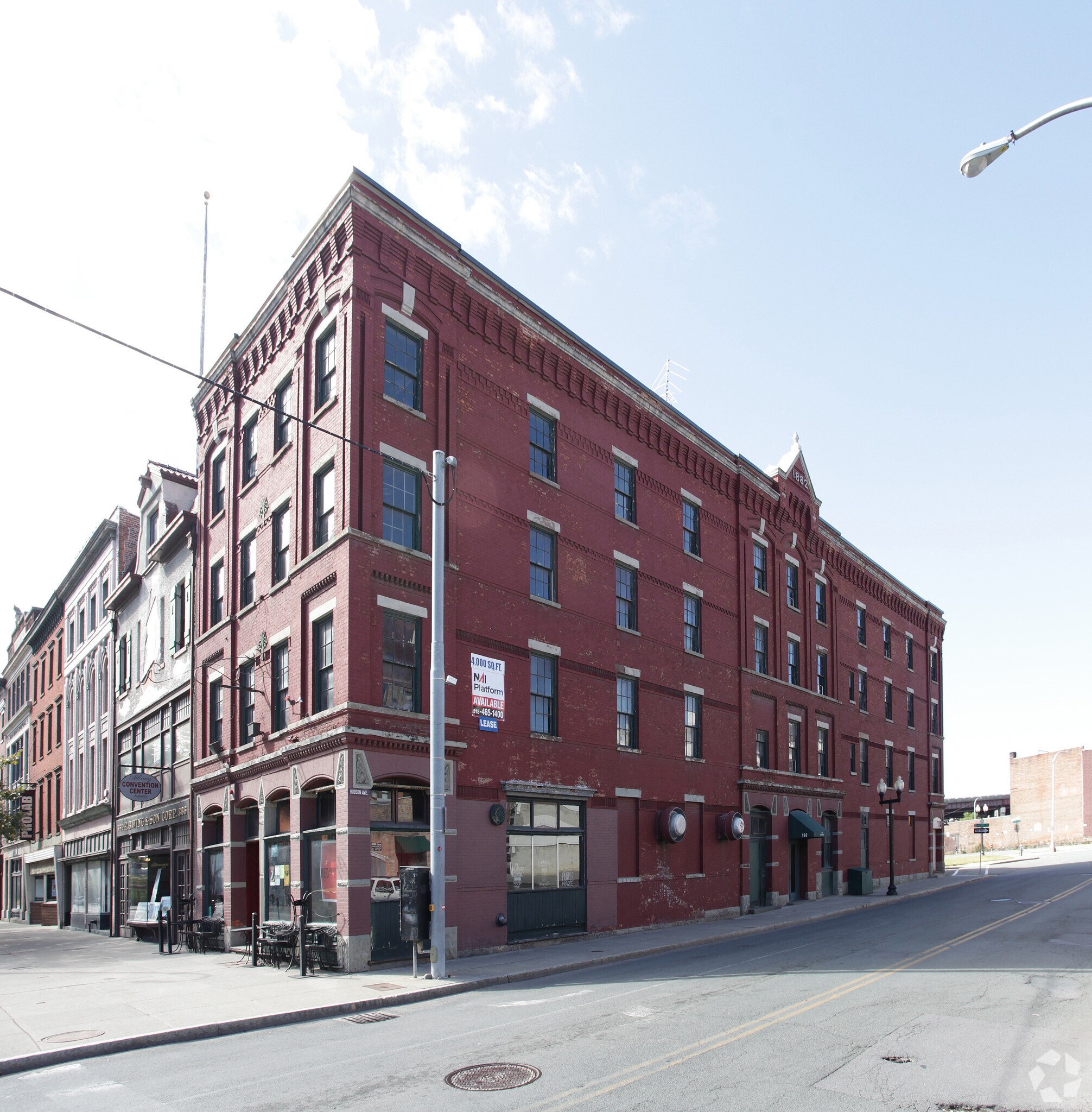 388 Broadway, Albany, NY à louer Photo principale– Image 1 sur 10