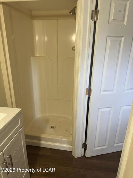 546 W Main St, Plymouth, PA à vendre - Photo de l’immeuble – Image 3 sur 35