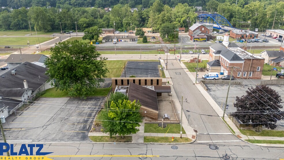 151 2nd St, Lowellville, OH à louer - Photo de l’immeuble – Image 3 sur 9