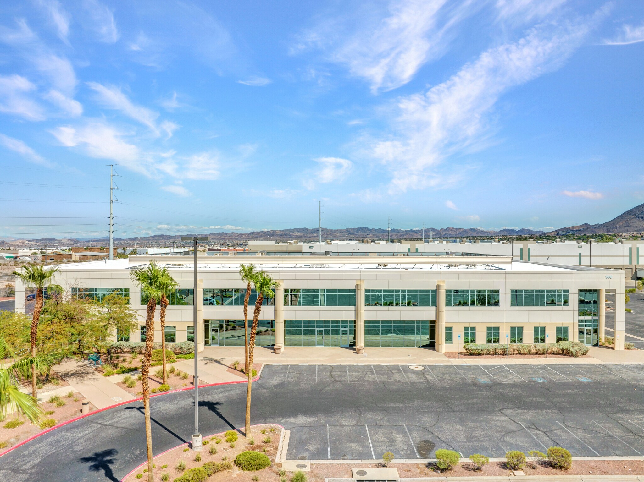 140 N Stephanie St, Henderson, NV à louer Photo principale– Image 1 sur 4