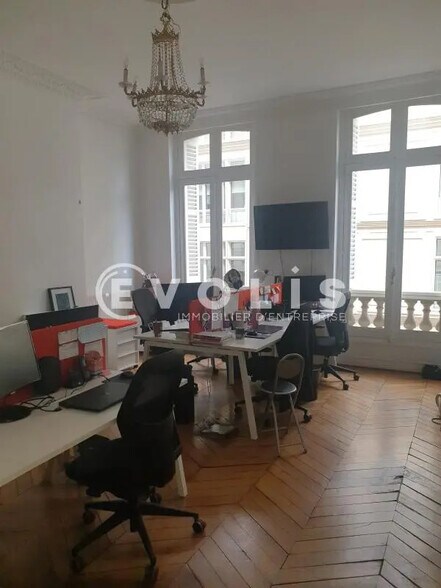 Bureau dans Paris à louer - Photo de l’immeuble – Image 3 sur 5