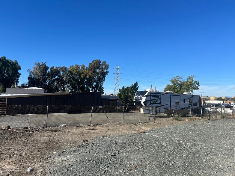 3503 Pacheco Blvd, Martinez, CA à louer - Photo de l’immeuble – Image 2 sur 16
