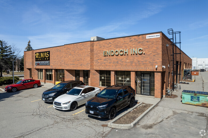 12 Bradwick Dr, Concord, ON à louer - Photo principale – Image 1 sur 2