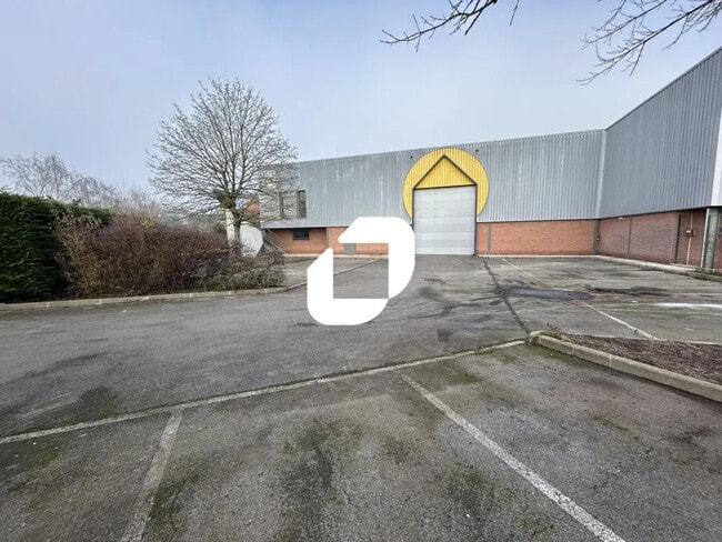 Plus de détails pour Bureau, Local d'activités à louer