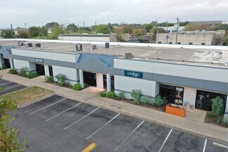 Plus de détails pour 3709 Promontory Point Dr, Austin, TX - Local d'activités à louer