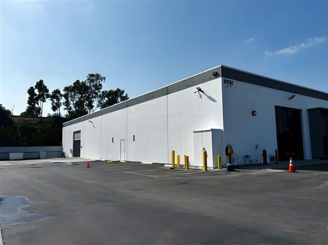 Plus de détails pour 8731 & 8741 Pioneer Blvd, Santa Fe Springs, CA - Industriel/Logistique à louer