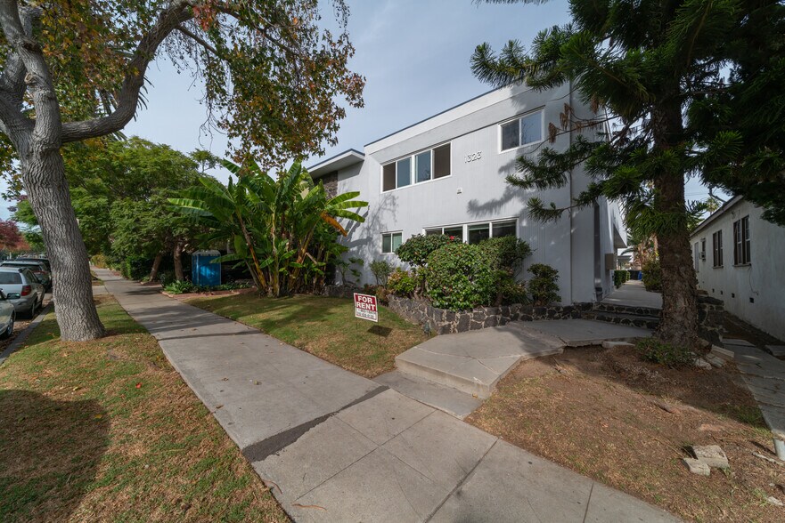 1323 11th St, Santa Monica, CA à vendre - Photo de l’immeuble – Image 2 sur 17
