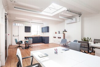Plus de détails pour 15-19 Great Titchfield St, Londres - Bureau à louer