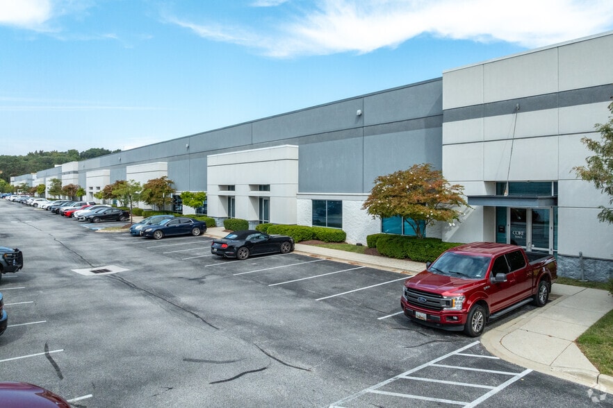 7462 Candlewood Rd, Hanover, MD à louer - Photo principale – Image 1 sur 1
