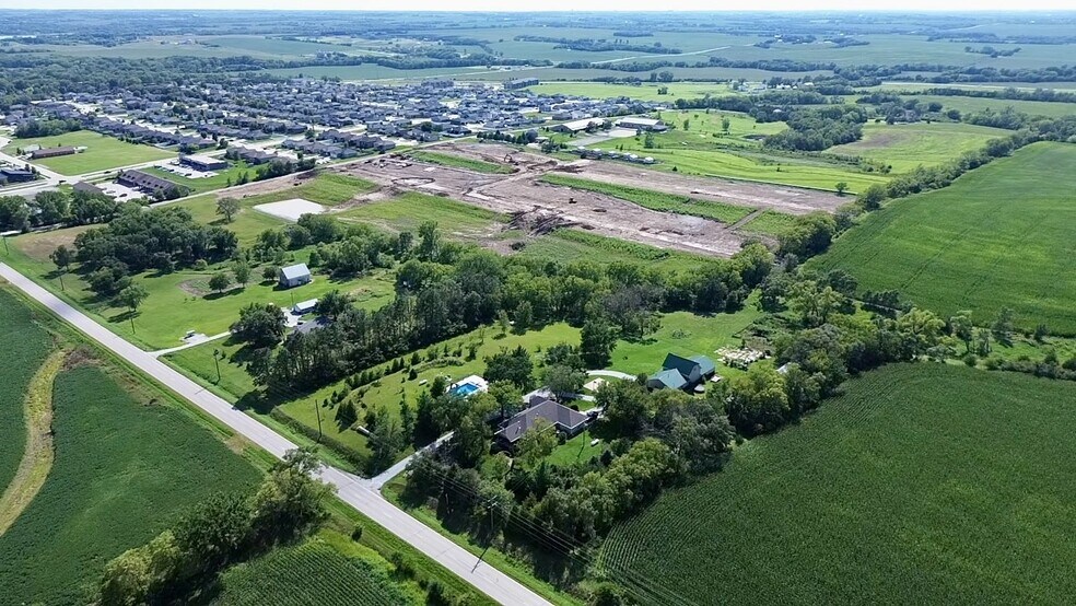 17879 S 68th St, Hickman, NE à vendre - Photo de l’immeuble – Image 3 sur 8
