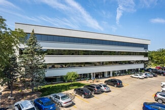 Plus de détails pour 7441 O St, Lincoln, NE - Bureau à louer
