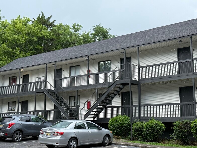 Huntsville, AL 35 Unit Portfolio portefeuille de 4 biens à vendre sur LoopNet.fr - Photo de l’immeuble – Image 1 sur 34