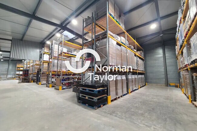 Plus de détails pour Local d'activités à louer