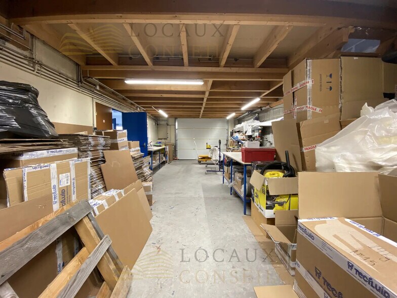 Local d'activités dans SAINT-OUEN-L'AUMONE à vendre - Photo intérieure – Image 3 sur 5