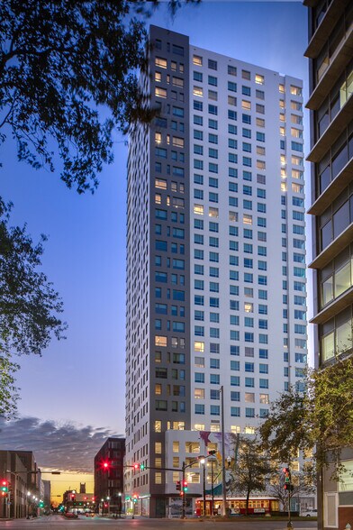 616 Okeefe Ave, New Orleans, LA à louer - Photo de l’immeuble – Image 2 sur 15