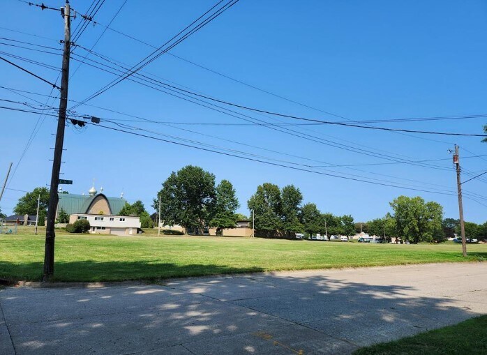500 E 35th St, Erie, PA à vendre - Photo de l’immeuble – Image 3 sur 3