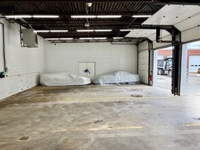 160-162 Cross St, Winchester, MA à louer Photo intérieure– Image 2 sur 12