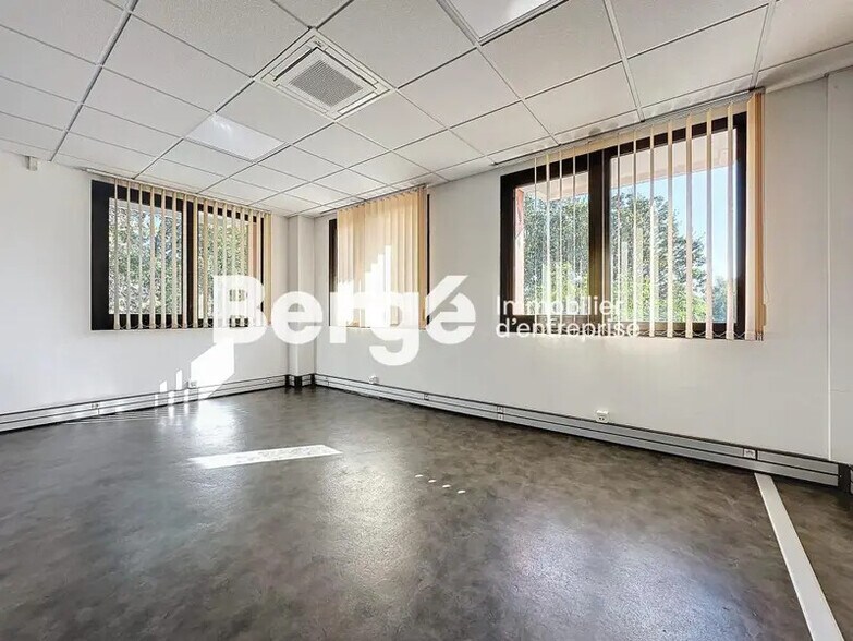 Bureau dans SOPHIA ANTIPOLIS à louer - Photo intérieure – Image 2 sur 7